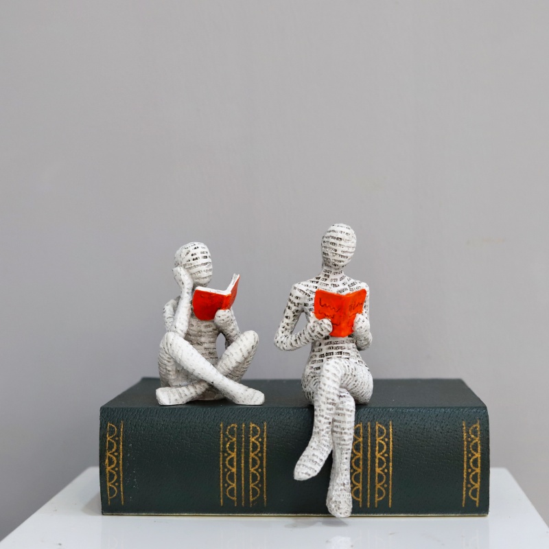 1Pc, Reading Paper Pulp Woman  - Office Furniture Brand reseña y precio
