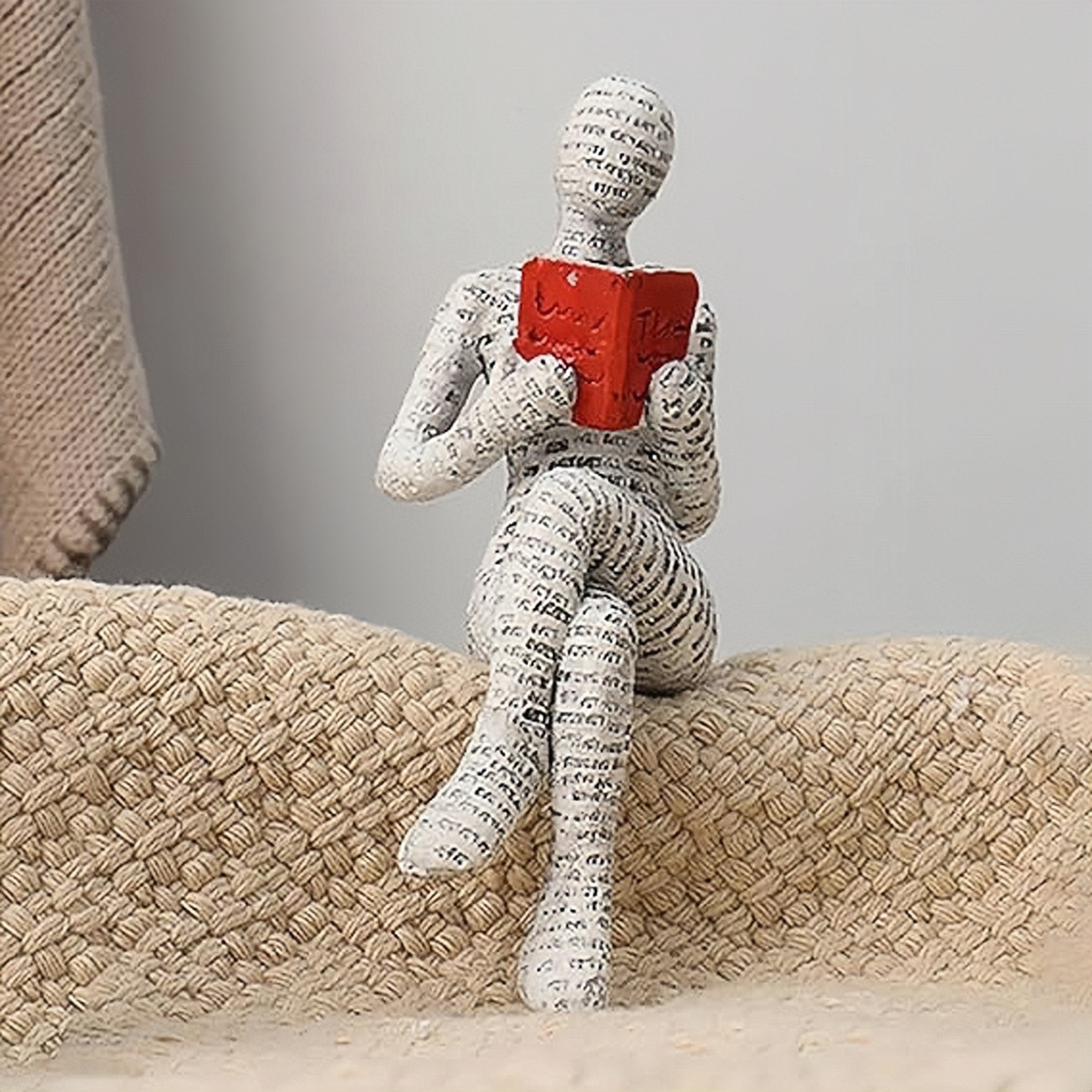 1Pc, Reading Paper Pulp Woman  - Office Furniture Brand reseña y precio
